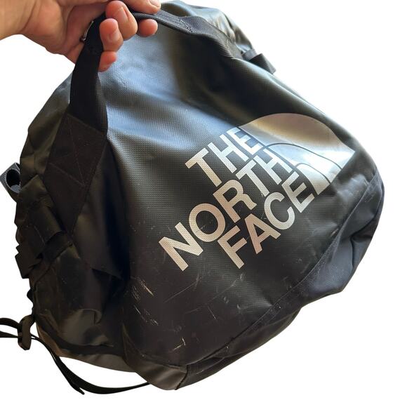 The North Face Small Base Camp Duffle - Picture 5 of 14